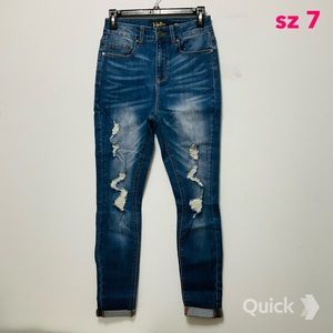 sz 7 - New Indigo Rein Juniors' Cuffed Skinny Jeans